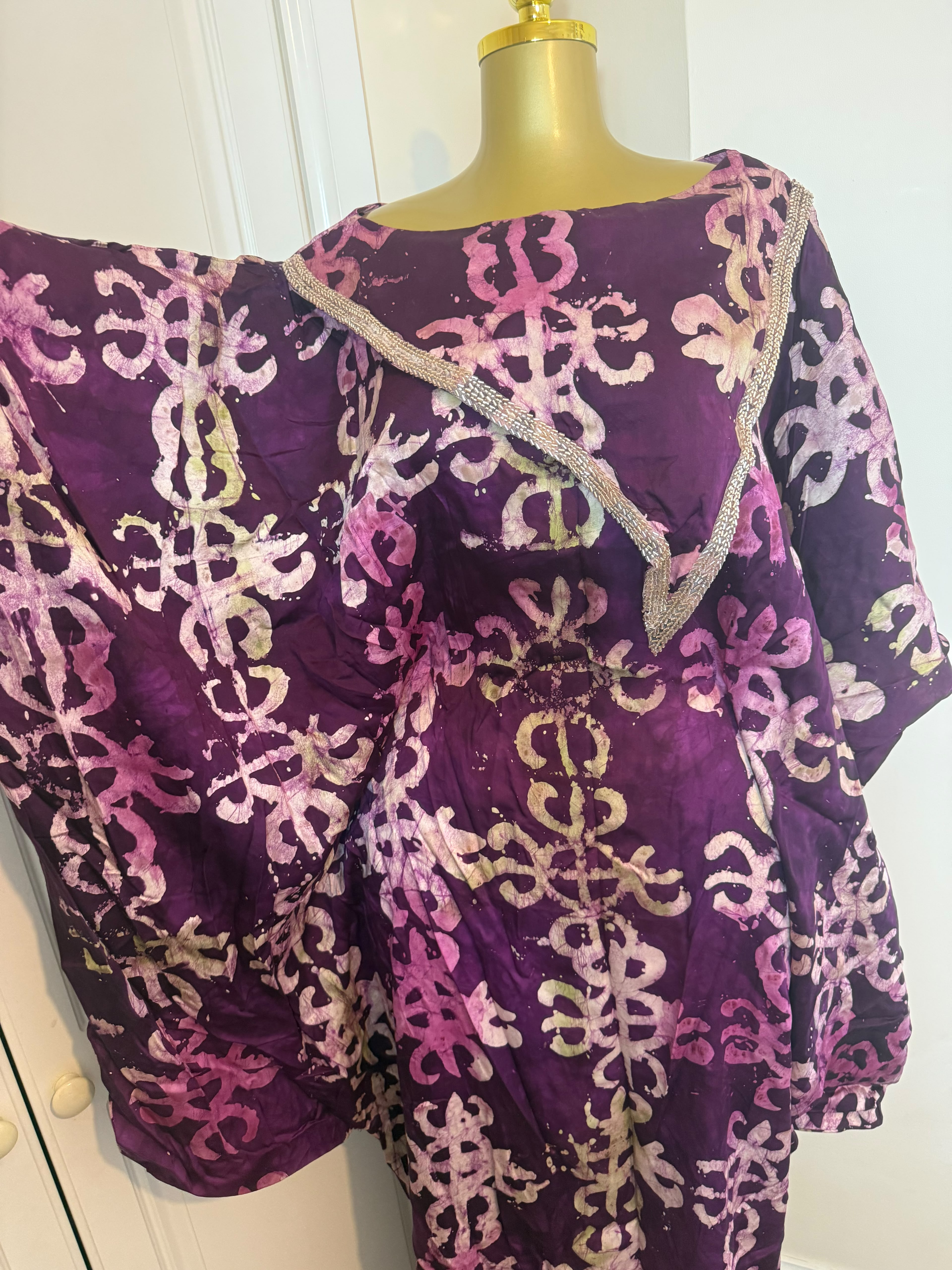 dire Gown comes with an inner strap With beautiful details(stones around cape )