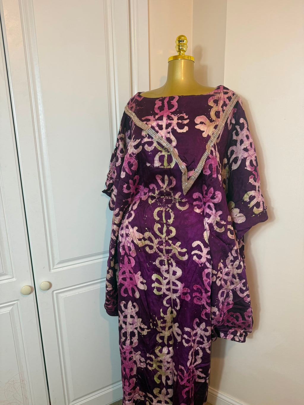 dire Gown comes with an inner strap With beautiful details(stones around cape )