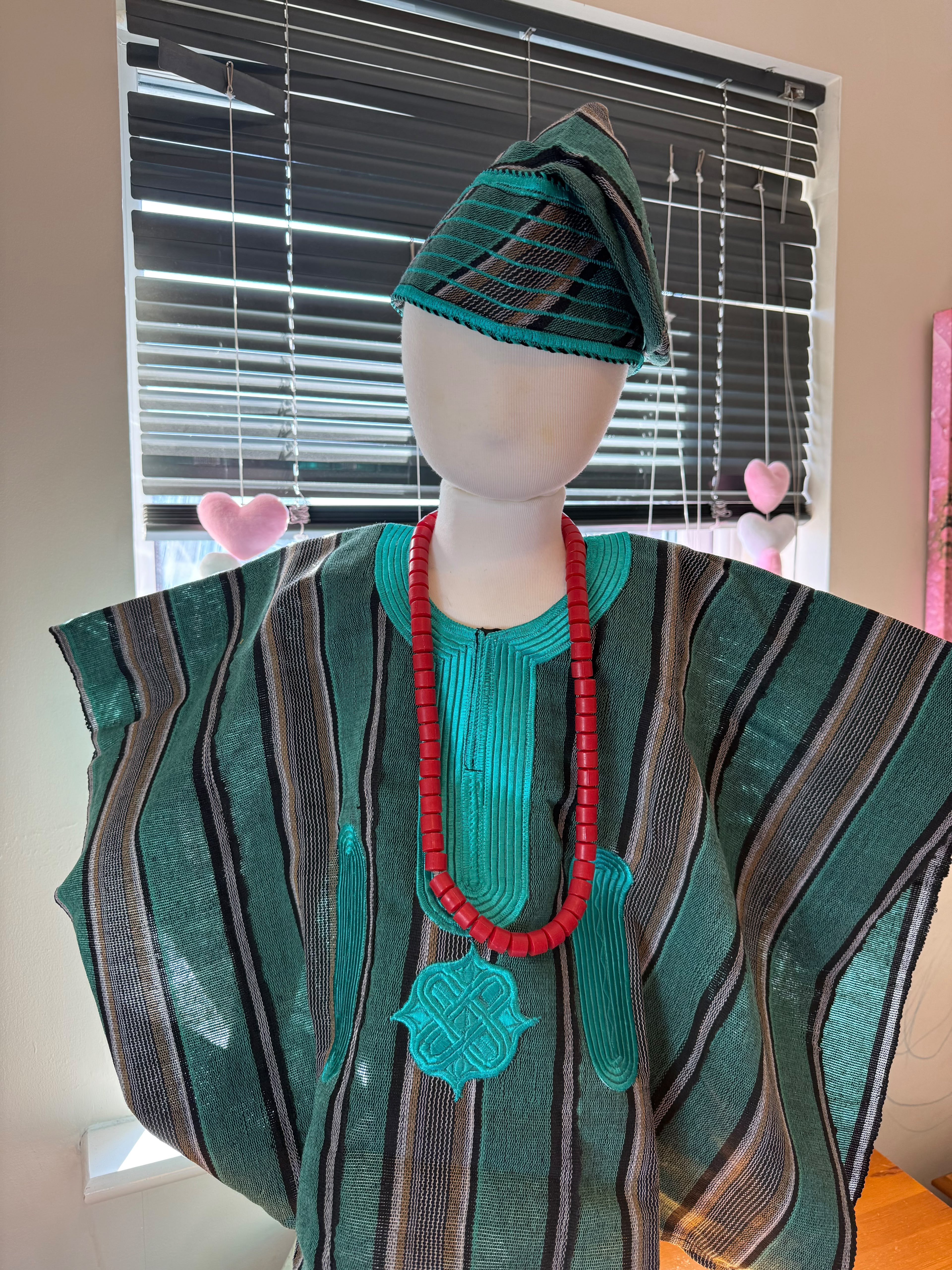Traditional outfit Age 1-3years Comes with Irukere(horsetail and beads)