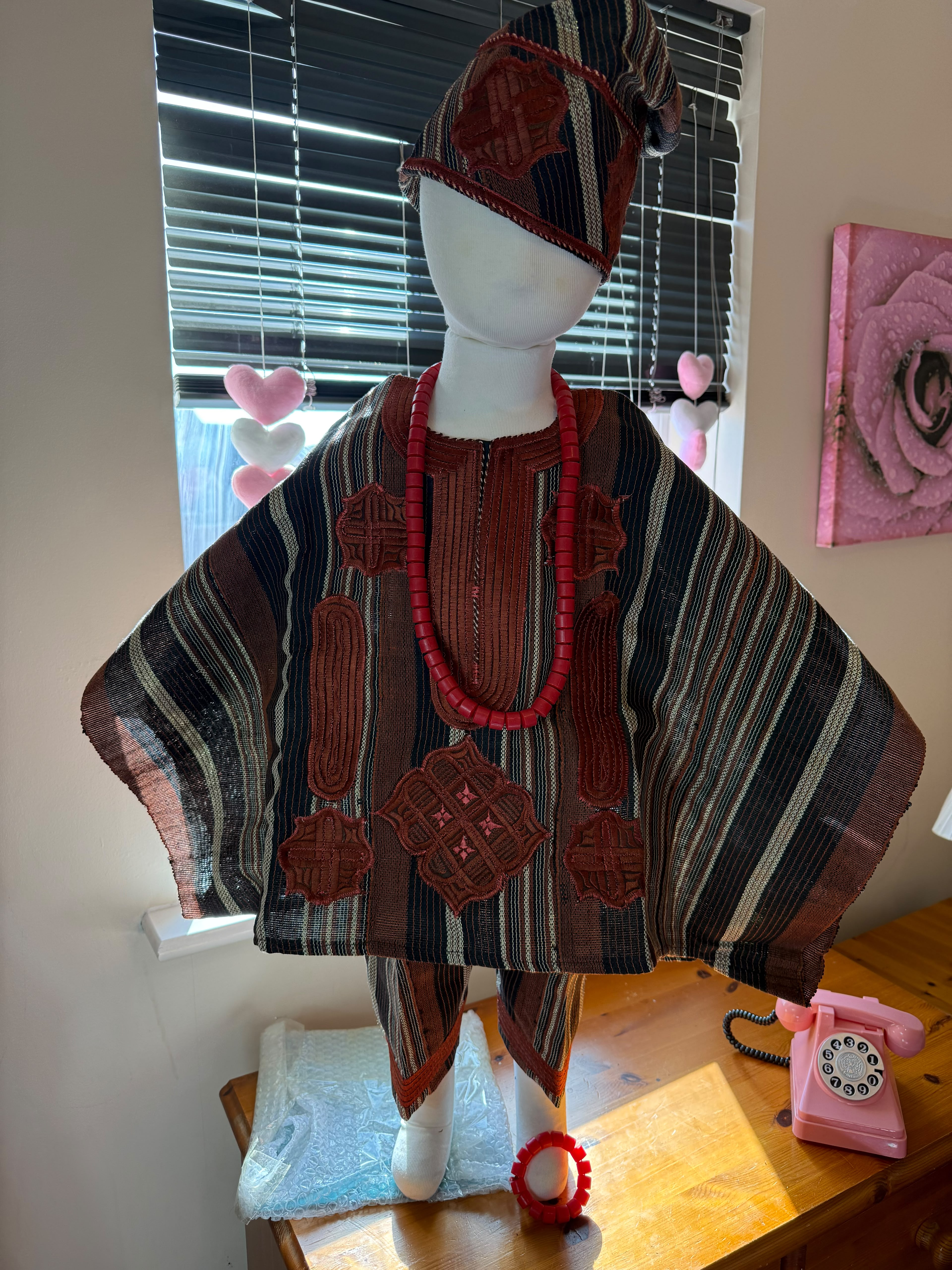 Traditional outfit Age 1-3years Comes with Irukere(horsetail and beads)
